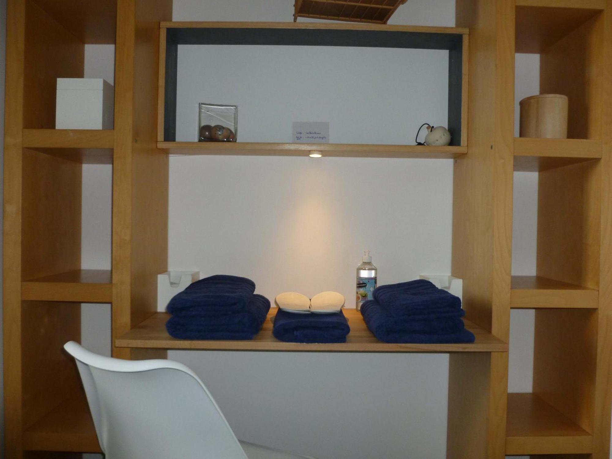 Les Petits Poissons Bed & Breakfast Avignon Bilik gambar